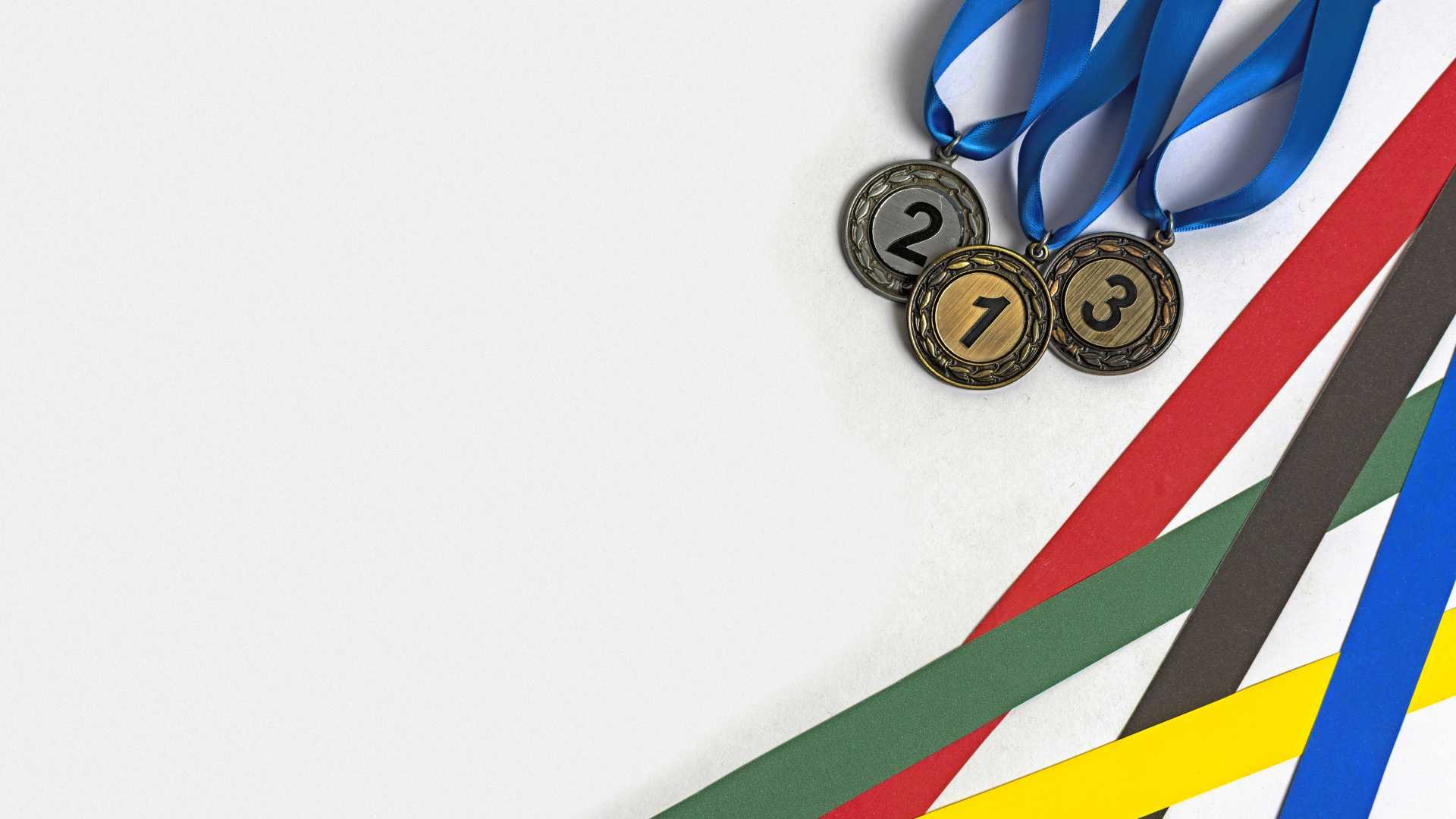 Ugolini, in prima linea, accoglie la fiamma olimpica a Schio!